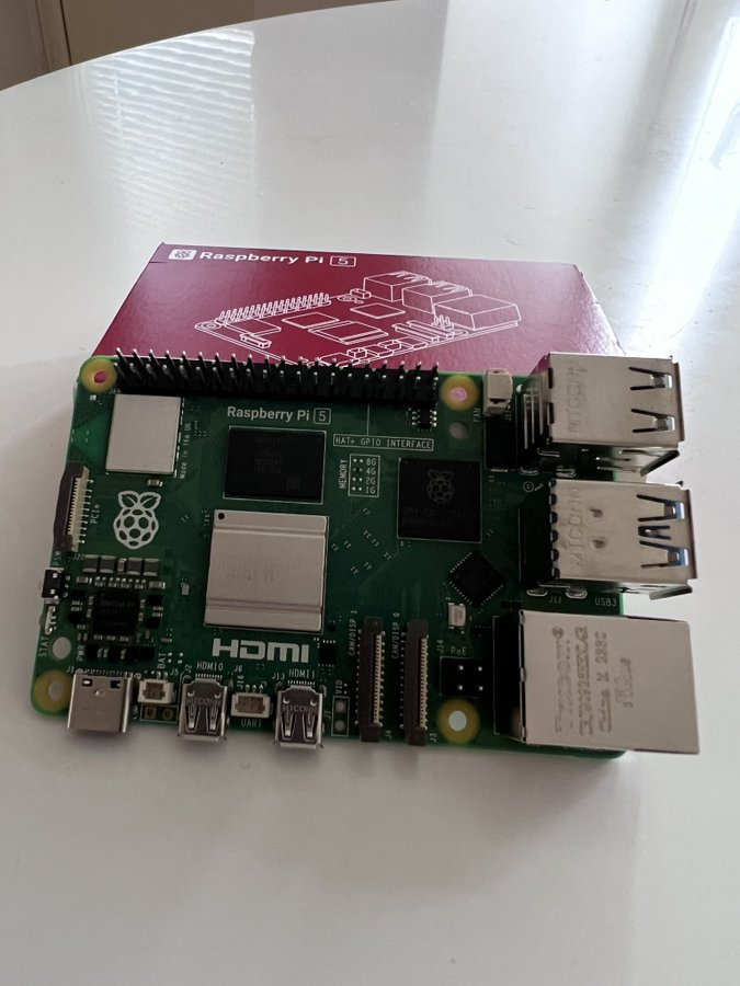 Raspberry Pi 5 Review 17 Raspberry Pi 5 Review - Board & Box