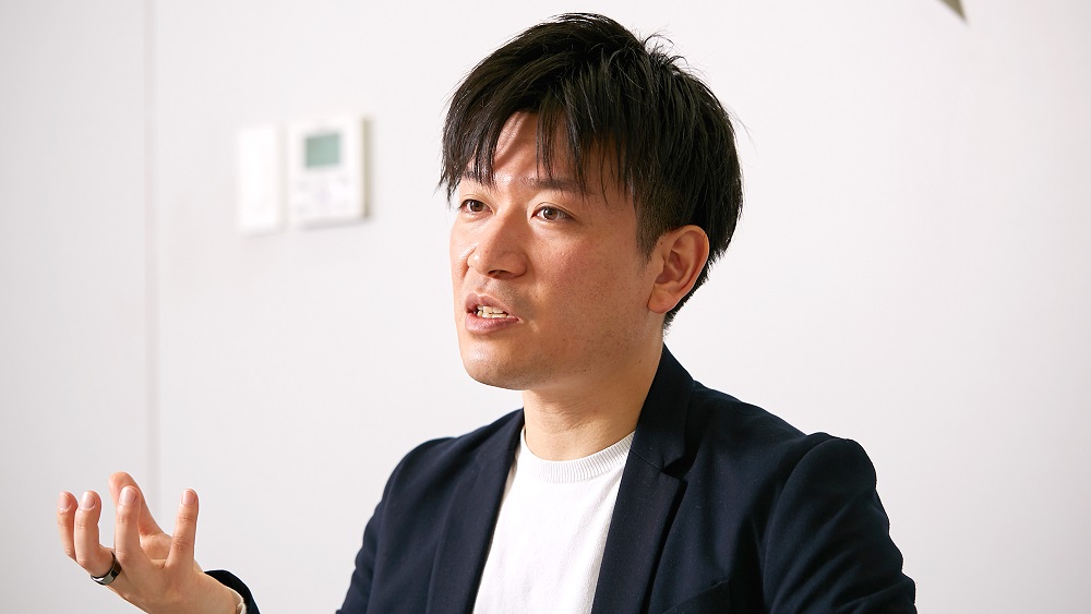②