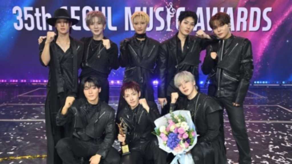 ATEEZ「第35回ソウル歌謡大賞」で大賞を受賞!LE SSERAFIMからZB1、BOYNEXTDOORまで豪華集結
