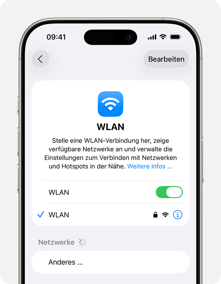 iPhone mit WLAN-Einstellungen mit aktiviertem WLAN und einem blauen Häkchen neben einem sicheren WLAN-Netzwerk.