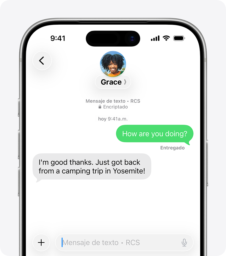 En iOS 26, puedes enviar mensajes RCS desde el iPhone. Aparecen como burbujas verdes.