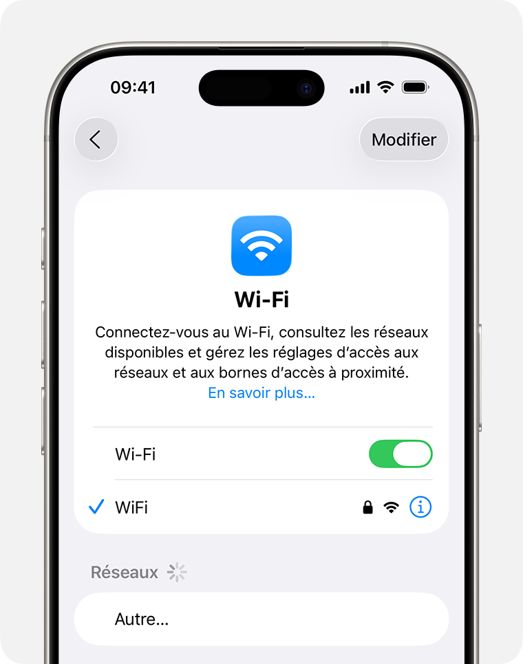 iPhone affichant les réglages Wi-Fi avec le Wi-Fi activé et une coche bleue à côté de Réseau Wi-Fi sécurisé.