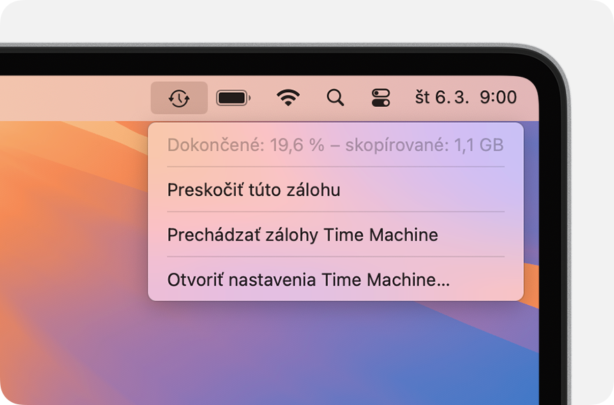 Menu Time Machine so zobrazením prebiehajúceho zálohovania.