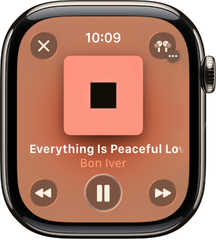 La schermata “In riproduzione” nell’app Musica. Al centro è presente la copertina dell’album, mentre sotto sono presenti il titolo del brano e l’artista. Nella parte inferiore dello schermo sono presenti i pulsanti Indietro, Riproduci/Pausa e Avanti. In alto a destra è presente il pulsante “Altre opzioni”. Il pulsante Indietro si trova in alto a sinistra.