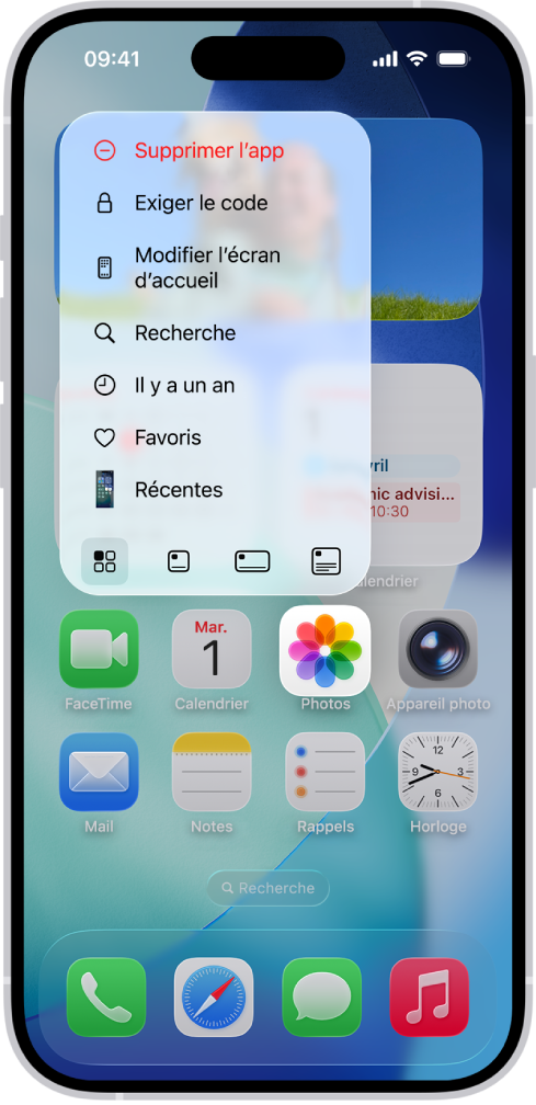 Un écran illustrant la transformation de l’icône d’une app en widget sur l’écran d’accueil. Vous pouvez toucher l’icône de l’app pour ouvrir une liste d’options et toucher les petites icônes représentant les tailles que vous pouvez choisir pour le nouveau widget.