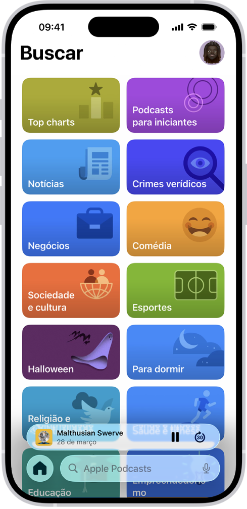 Tela de Busca no app Podcasts, mostrando categorias de podcasts. Perto da parte inferior da tela está o Minirreprodutor. Abaixo, encontra-se o botão de Início e o campo de busca.