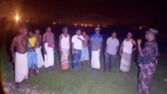 চাঁপাইনবাবগঞ্জে রাতে বিজিবির সাথে স্থানীয়দের টহল