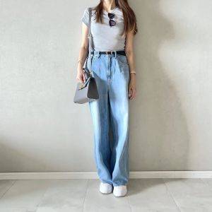 夏の外出に大活躍!ストレスフリーな「ワイドデニム」を使った大人女子コーデ #着用レビュー【2026年7月】