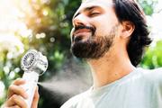 首に当てるとすぐ10度の冷却を体感。夏の暑さに立ち向かうナノミスト冷却