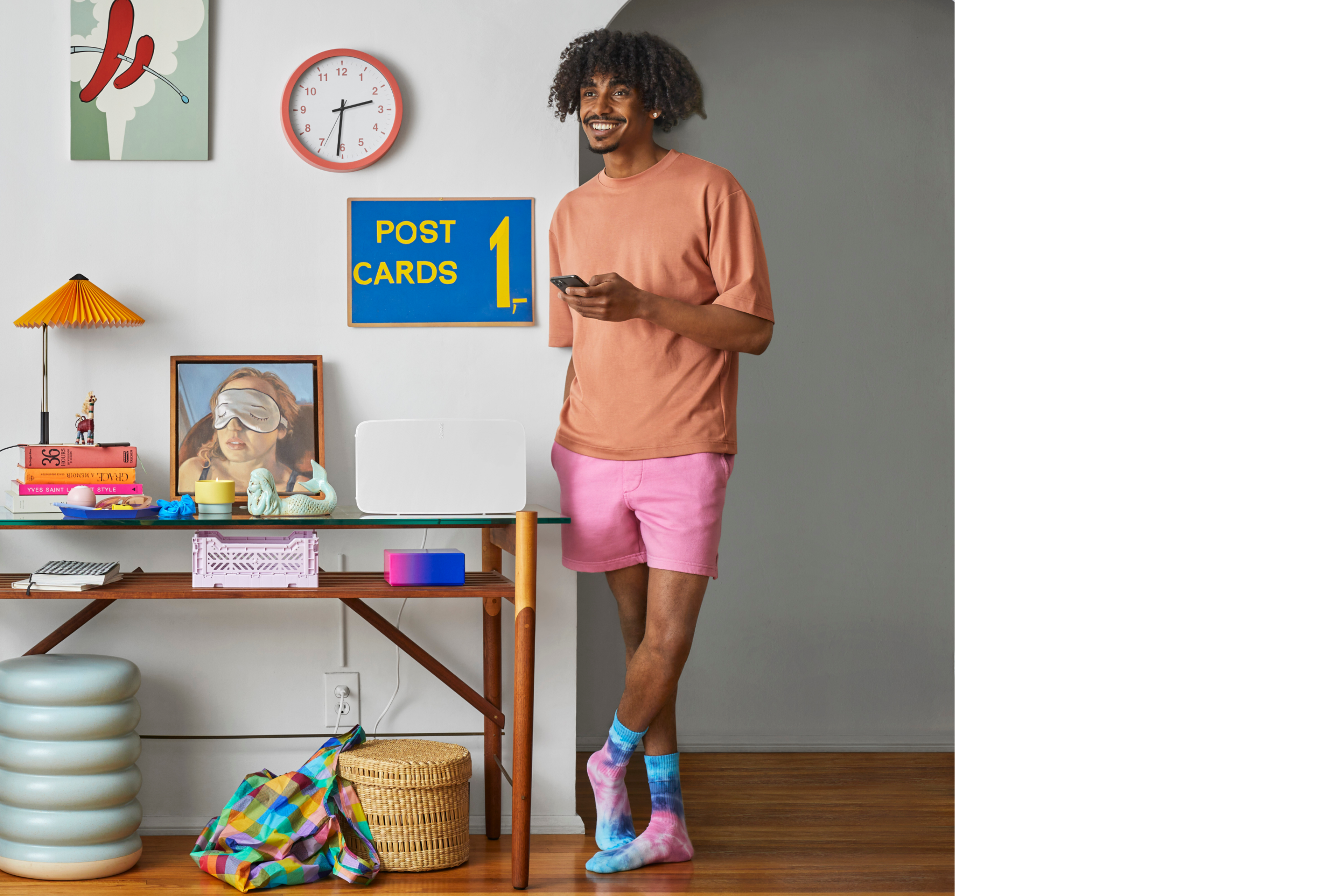Man holding mobile