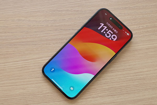 ディスプレイのリフレッシュレートが最大60Hz