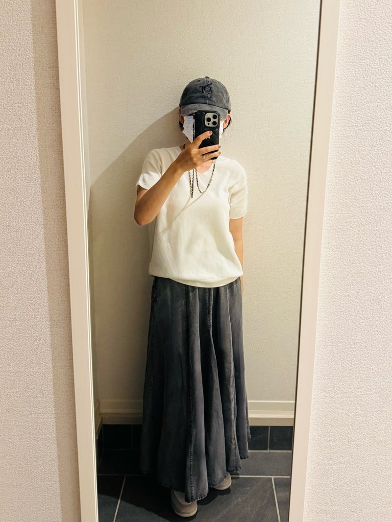 だいた 色違いで持つ涼しいスカートの画像